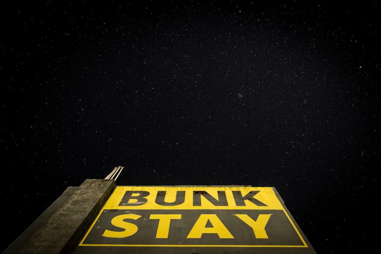Bunkstay Coworking Hostel & Glamping Ришикеш Экстерьер фото